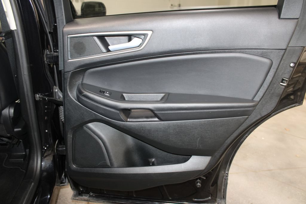 Used 2024 Ford Edge SEL AWD/4WD image 35