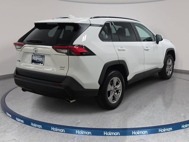 Used 2023 Toyota RAV4 XLE AWD/4WD image 5