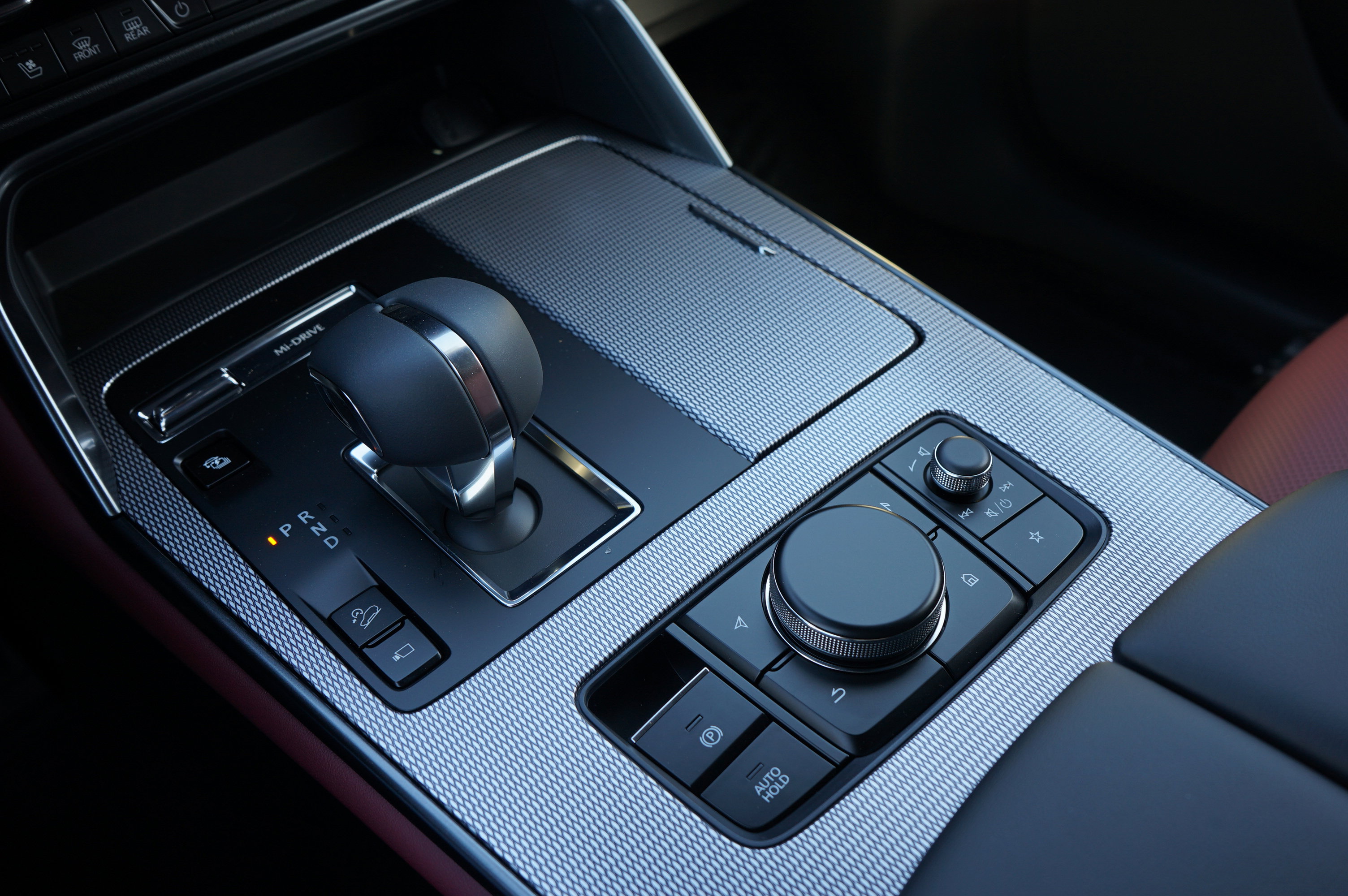 New 2025 MAZDA CX-70 Plug-In Hybrid w/ Premium Plus image 12