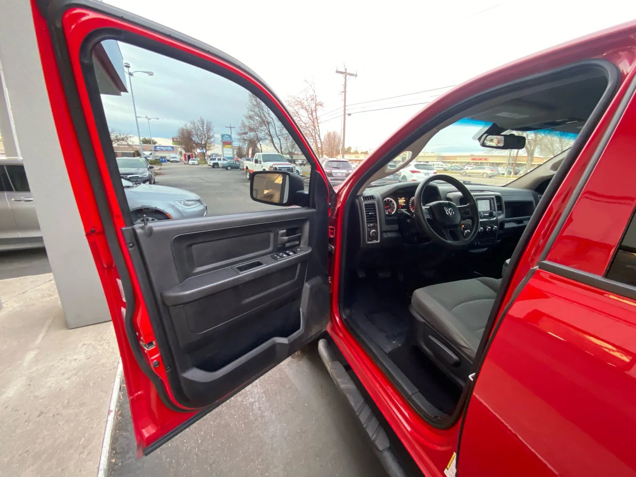 Used 2015 RAM 1500 Express image 7