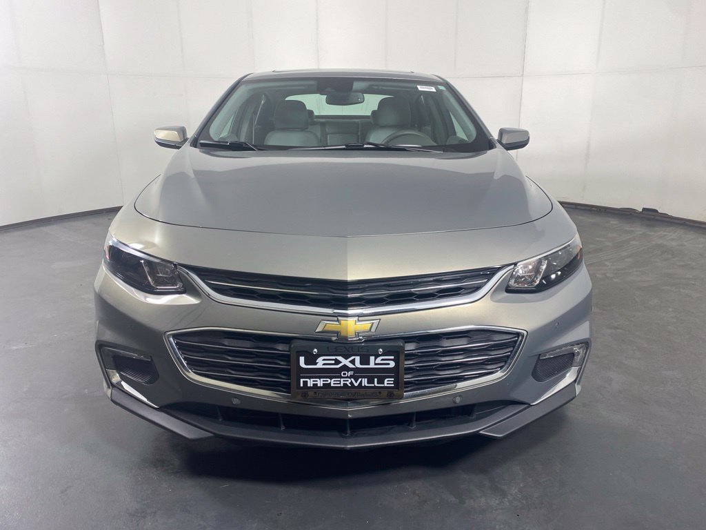 Used 2017 Chevrolet Malibu Hybrid w/ Leather Package FWD image 5
