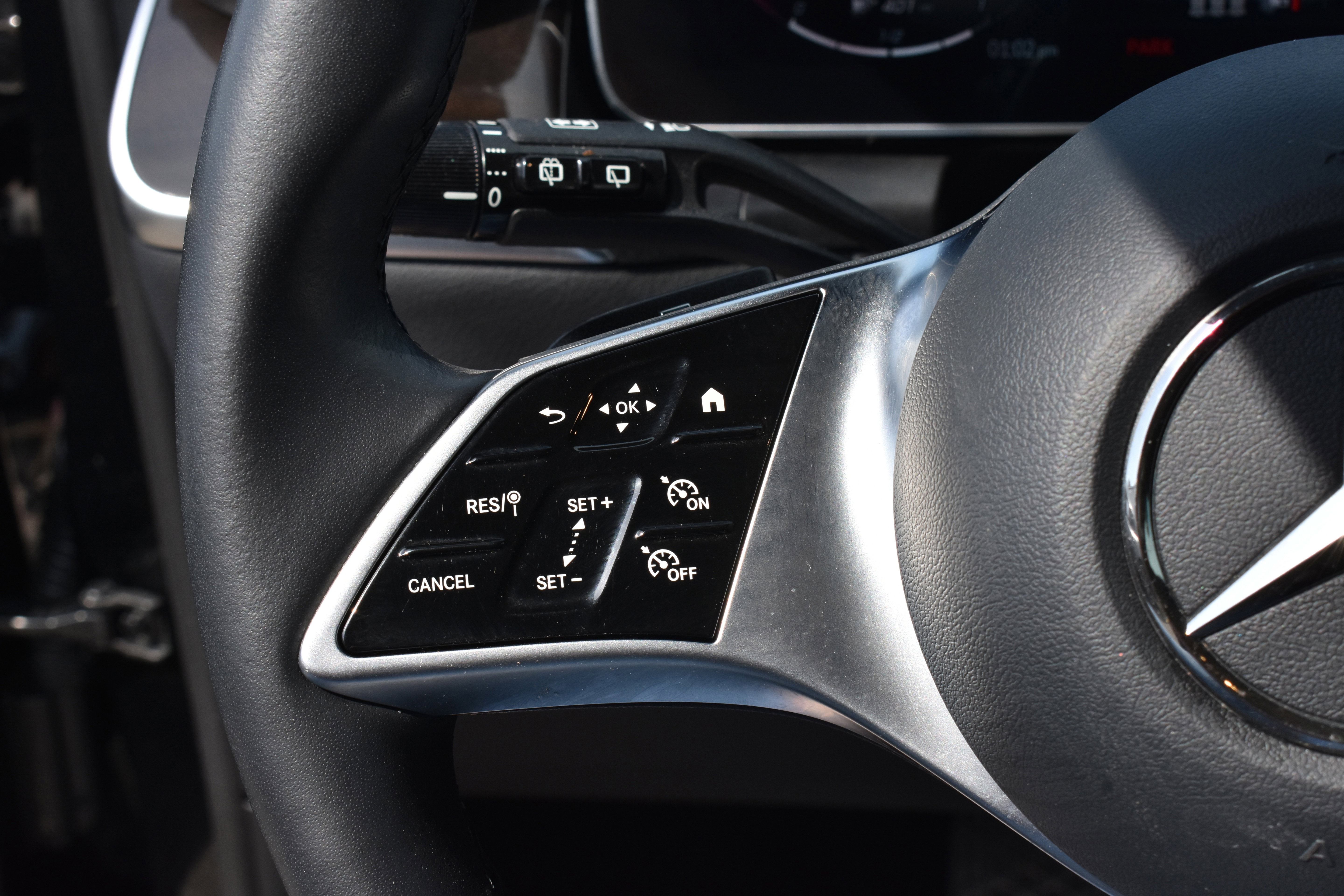 Used 2023 Mercedes-Benz GLC 300 4MATIC image 18