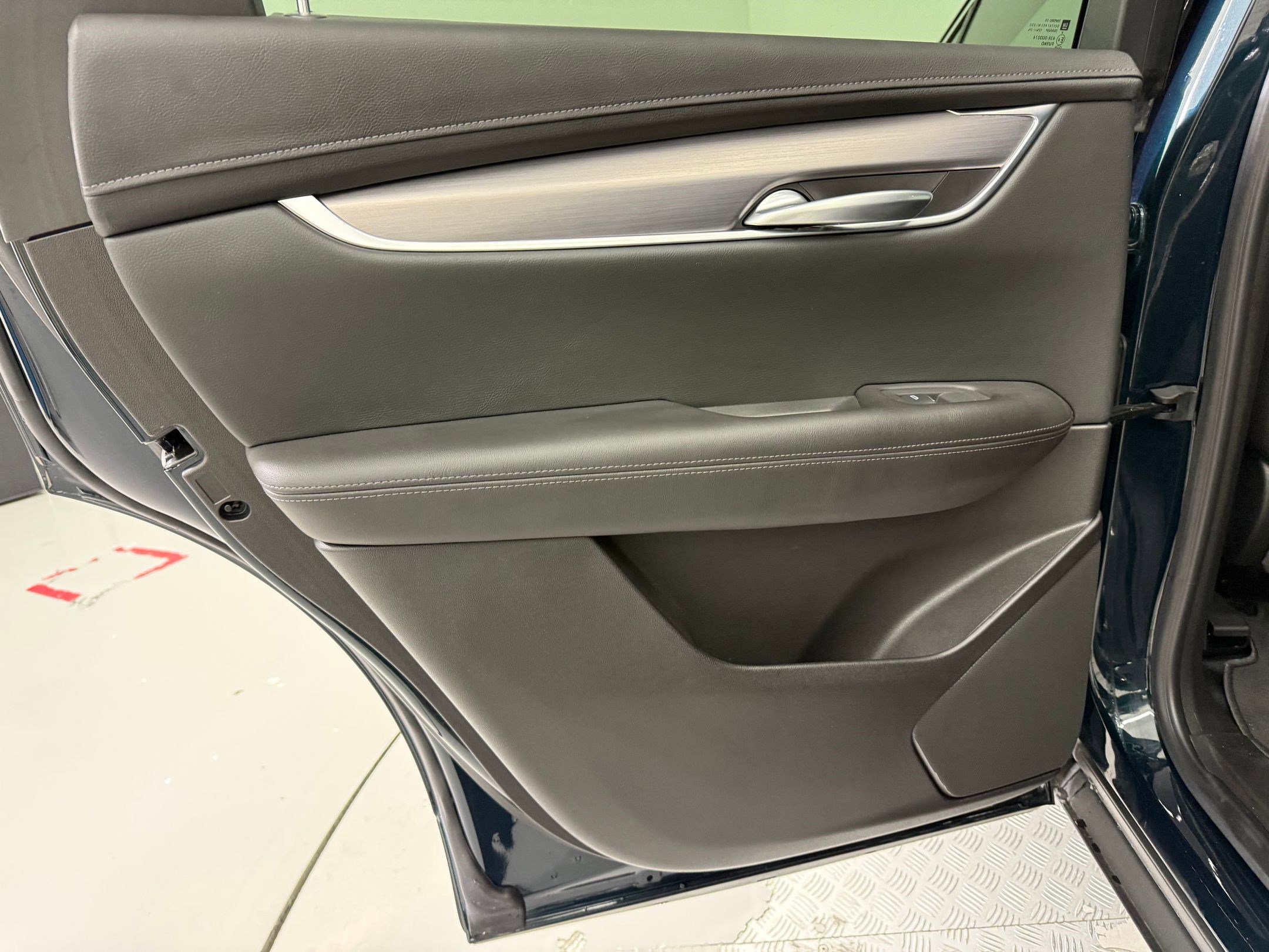 Used 2024 Cadillac XT5 Luxury image 25