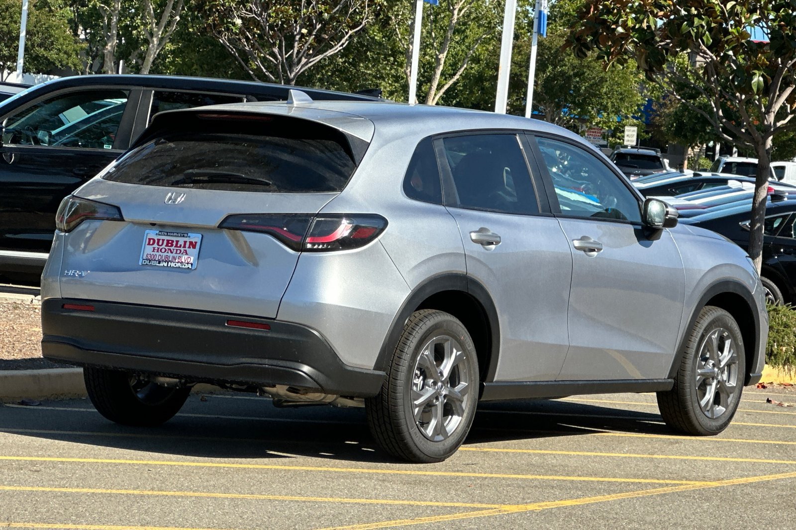 Used 2026 Honda HR-V LX image 4