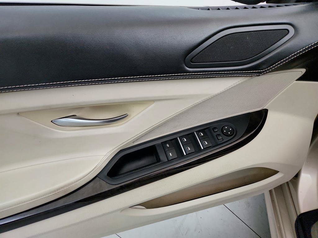 Used 2013 BMW 650i Convertible w/ Executive Pkg RWD image 20
