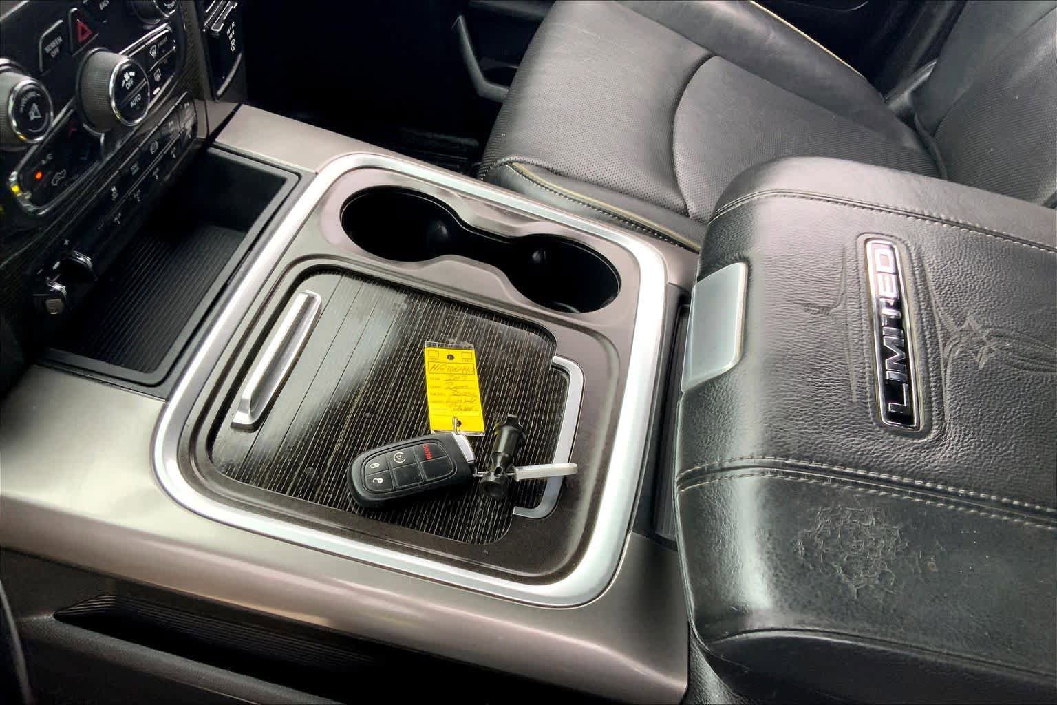 Used 2017 RAM 3500 Laramie Longhorn AWD/4WD image 16