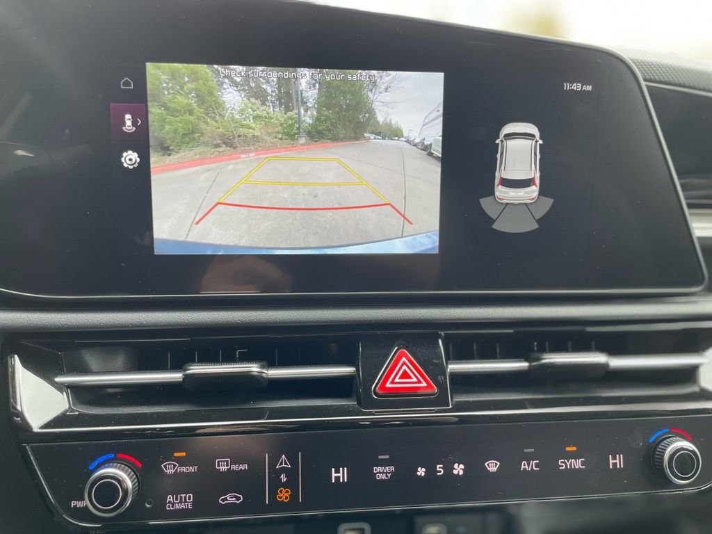 Used 2025 Kia Niro EX image 16