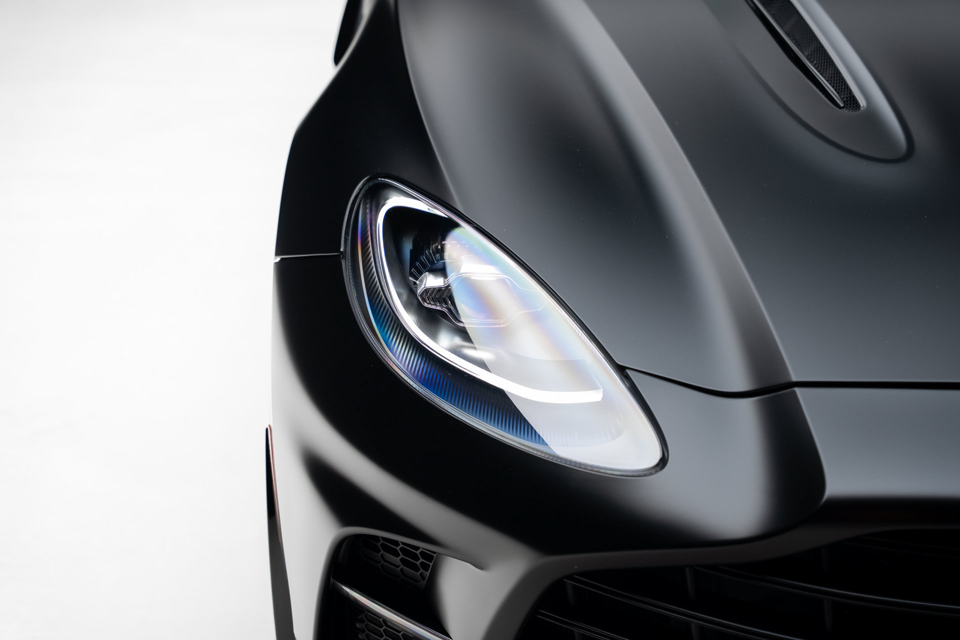 Used 2023 Aston Martin DBX 707 AWD/4WD image 12