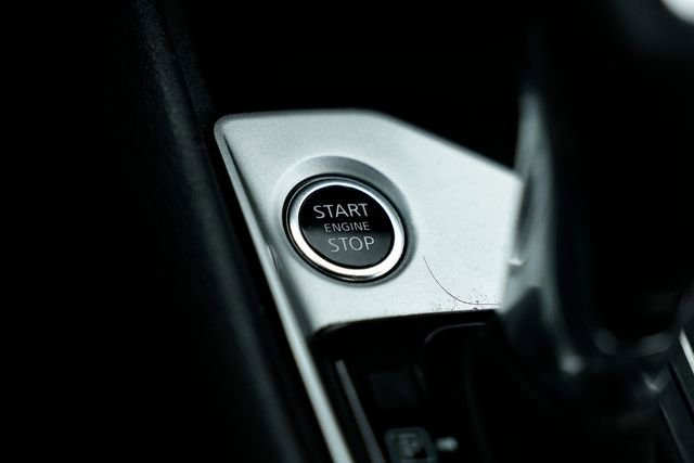 Used 2025 Nissan Altima 2.5 SV image 40