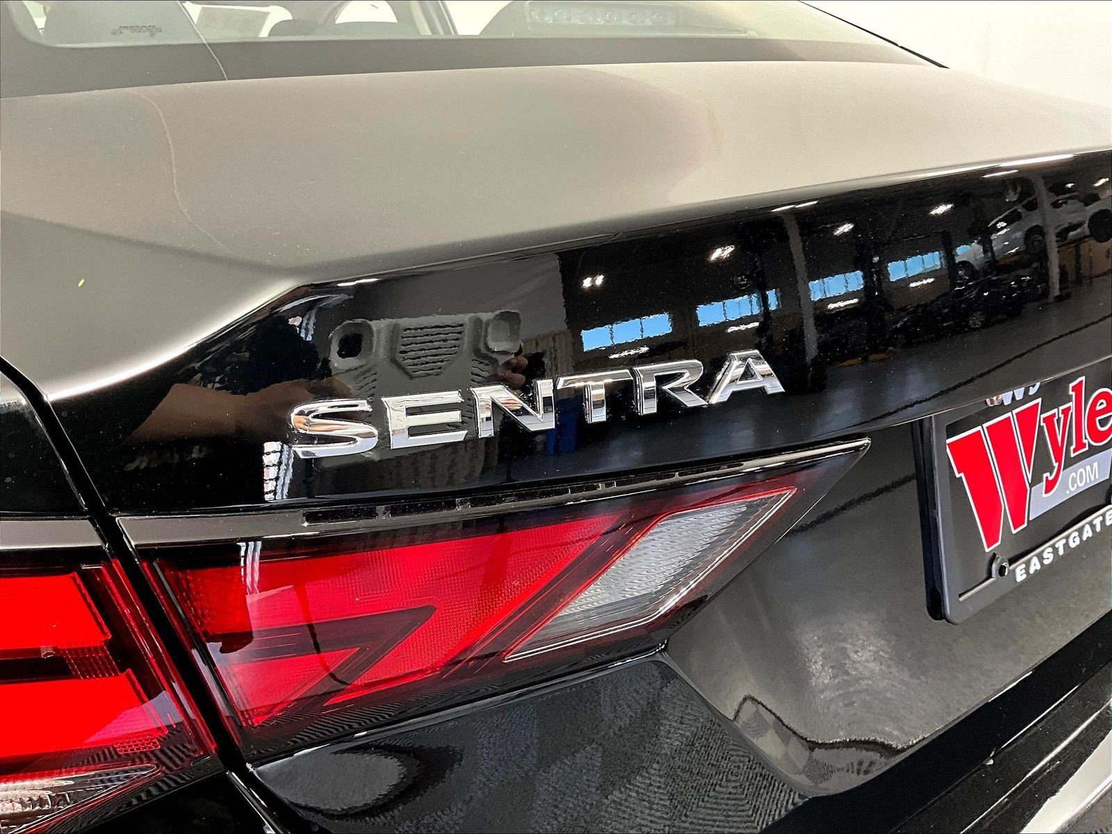 Certified 2025 Nissan Sentra S FWD image 22