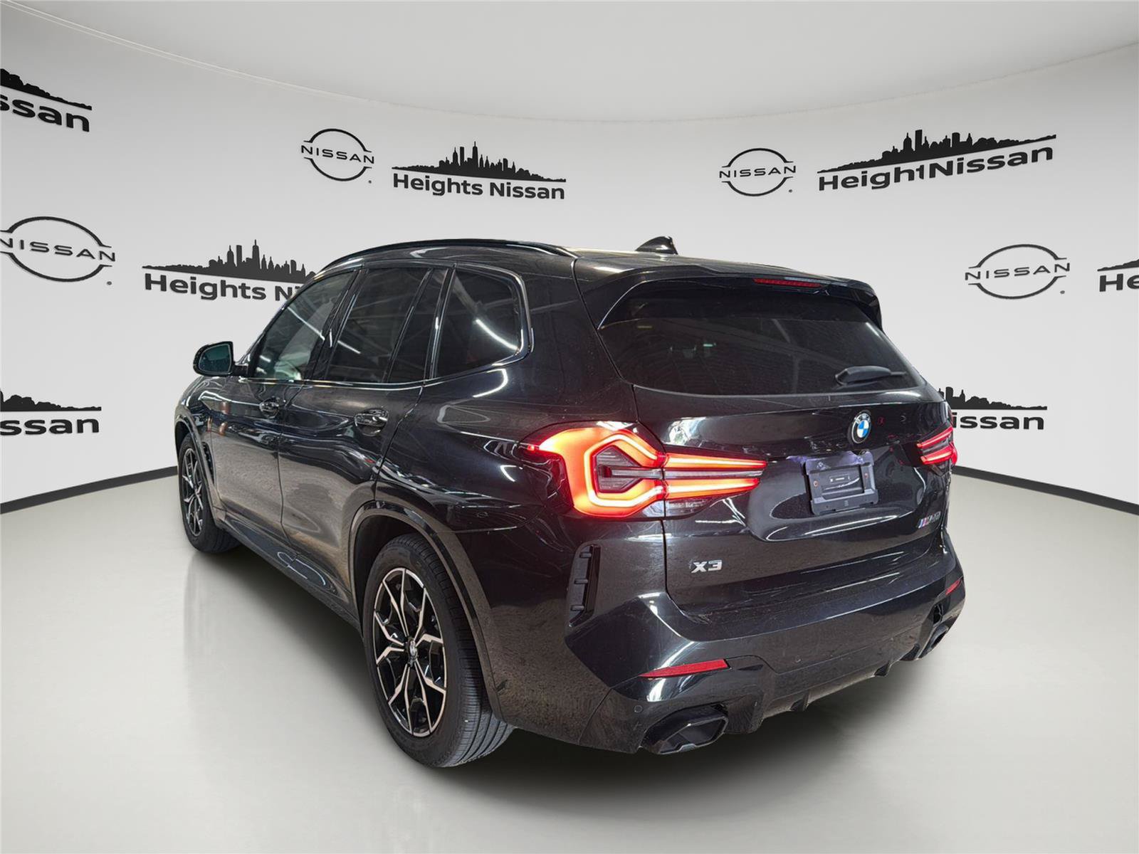 Used 2024 BMW X3 M40i AWD/4WD image 3