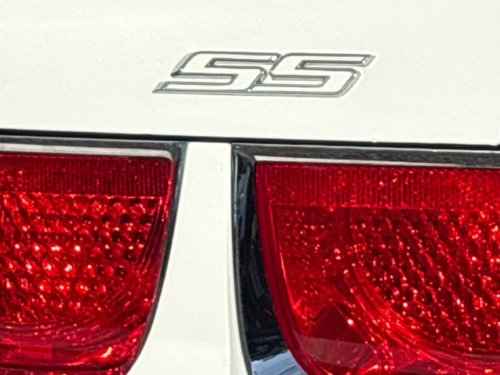 Used 2011 Chevrolet Camaro SS RWD image 22