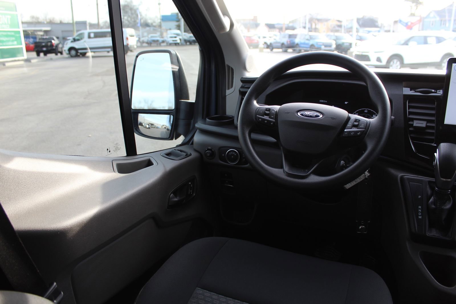 Used 2023 Ford Transit 350 XLT image 9