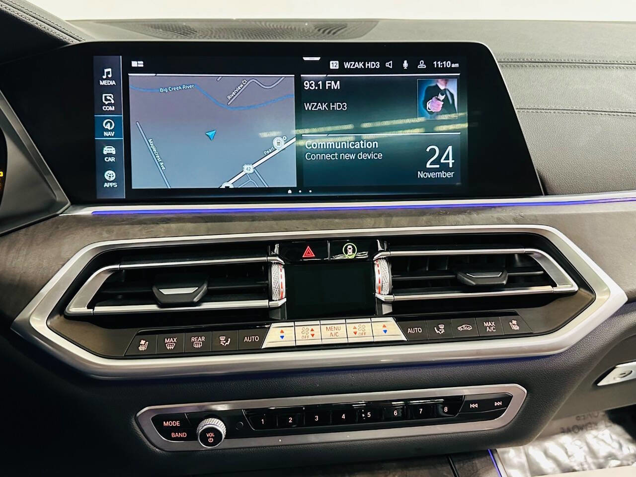 Used 2021 BMW X5 xDrive45e w/ Executive Package image 11