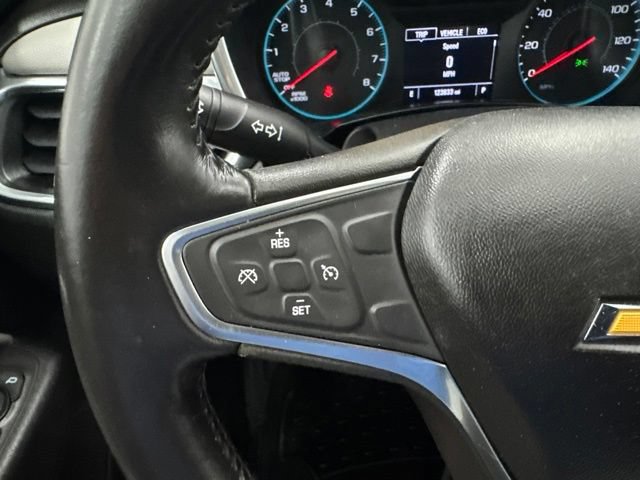 Used 2018 Chevrolet Equinox LT AWD/4WD image 11