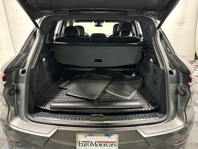 Used 2025 Porsche Cayenne S AWD/4WD image 10