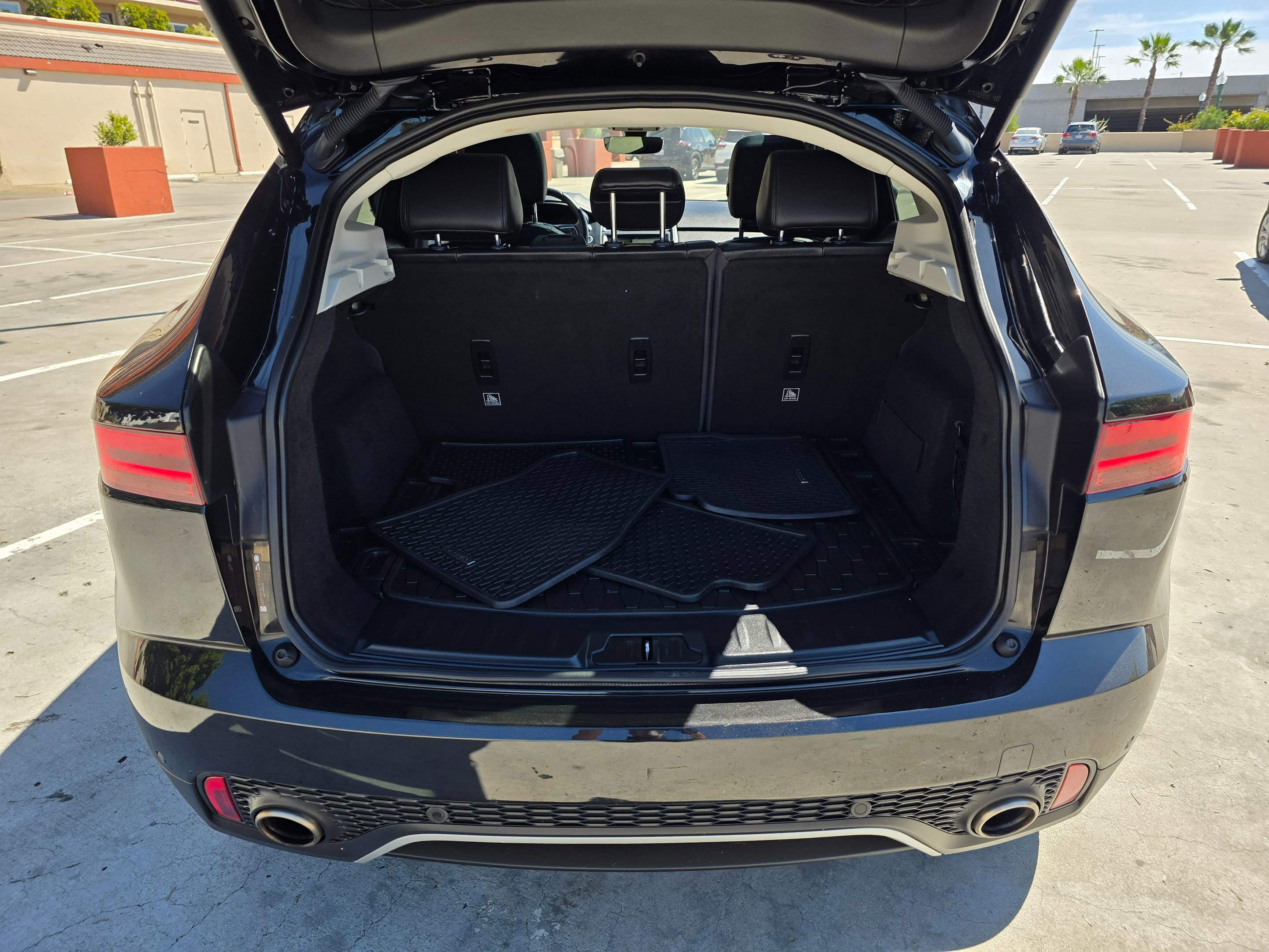 Used 2018 Jaguar E-PACE SE AWD/4WD image 13