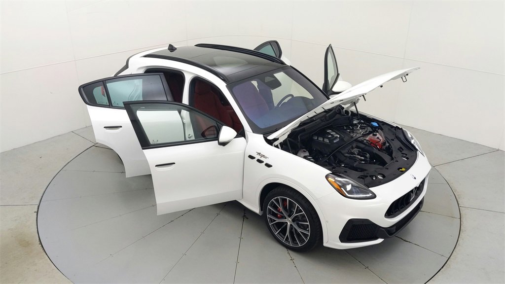 New 2024 Maserati Grecale Trofeo image 26