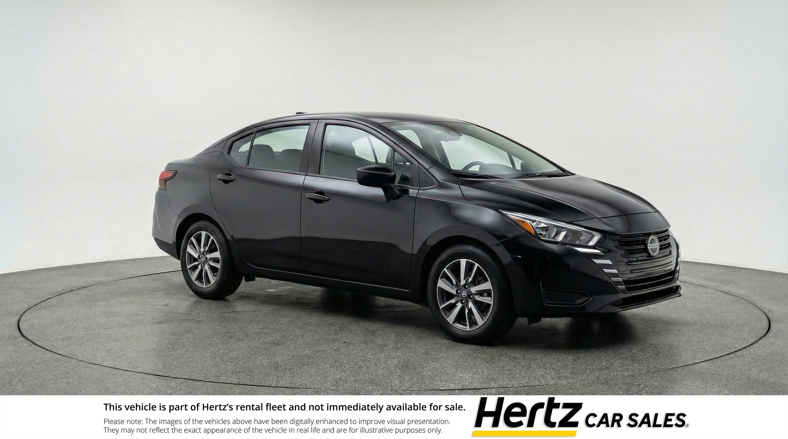 Used 2025 Nissan Versa SV image 1