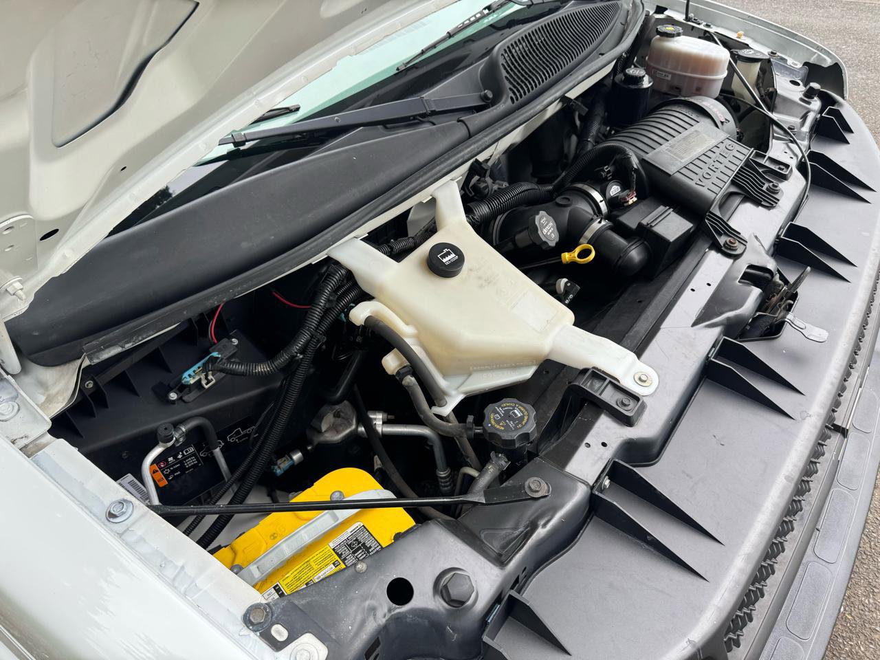 Used 2013 Chevrolet Express 2500 RWD image 37