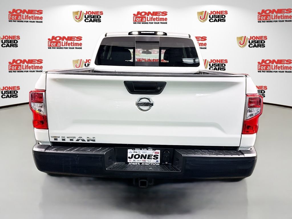 Used 2017 Nissan Titan S image 12