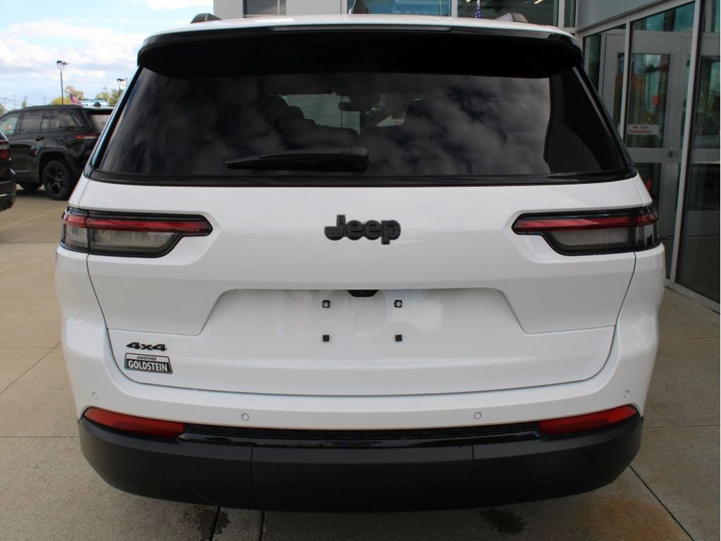 New 2025 Jeep Grand Cherokee L Altitude image 7