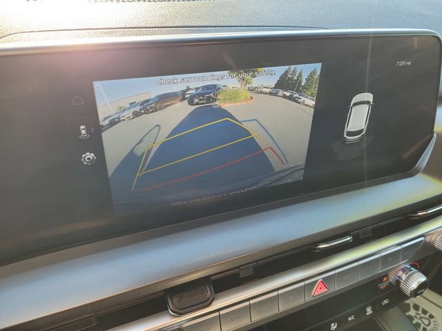 Used 2024 Kia Telluride LX image 12