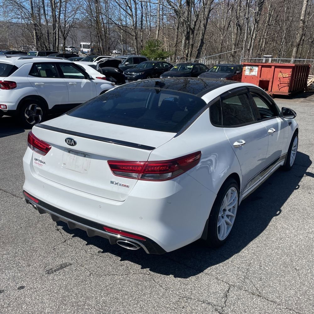 Used 2018 Kia Optima SX image 3