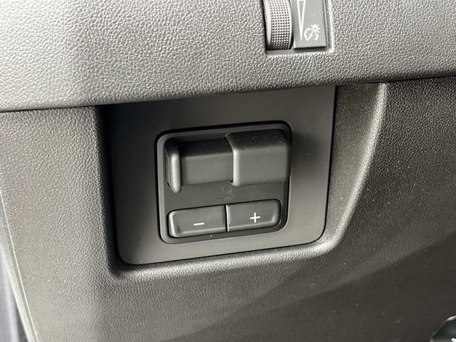 Used 2026 Chevrolet Colorado Trail Boss AWD/4WD image 29