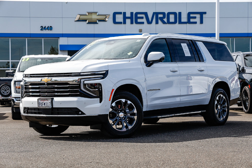 Used 2026 Chevrolet Suburban LT w/ Comfort Package