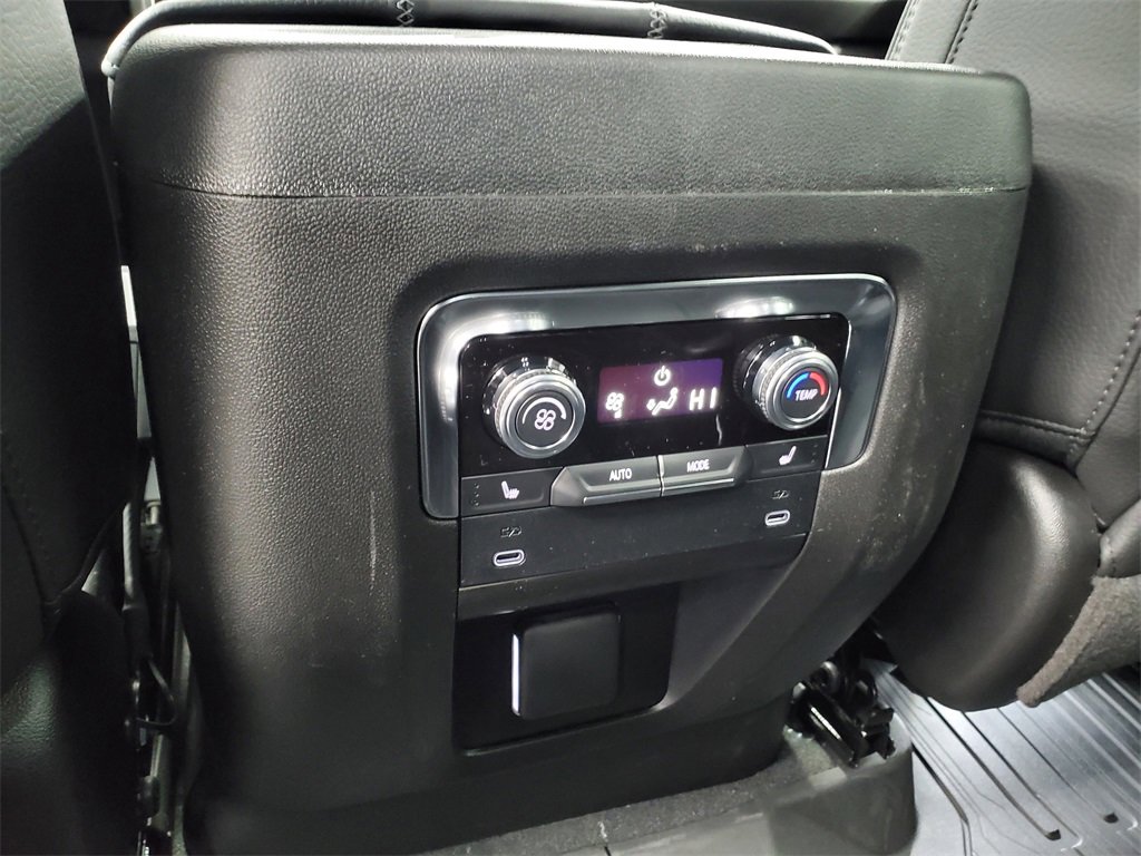 New 2026 GMC Yukon XL Denali w/ LPO, Floor Liner Package image 30