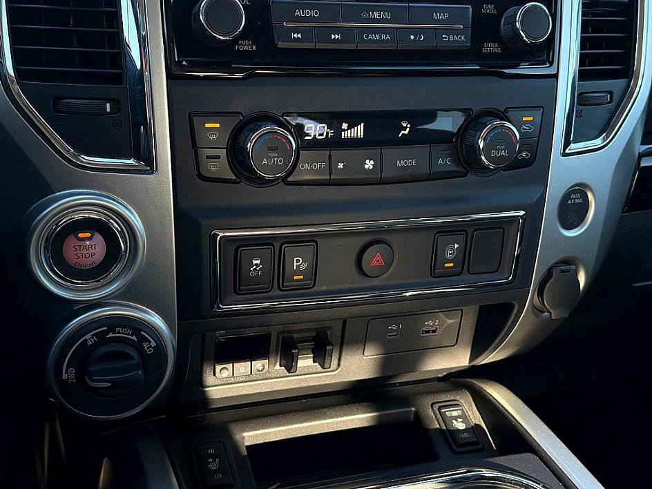 Used 2021 Nissan Titan SV w/ SV Convenience Package image 16