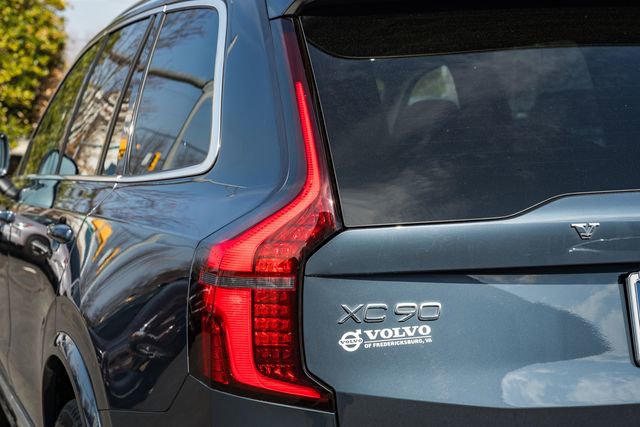 Used 2025 Volvo XC90 B6 Plus image 7