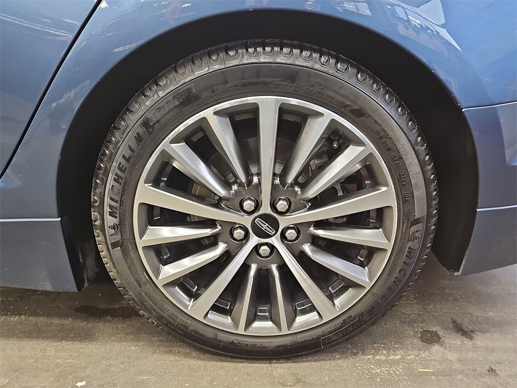 Used 2019 Lincoln MKZ Premiere image 31