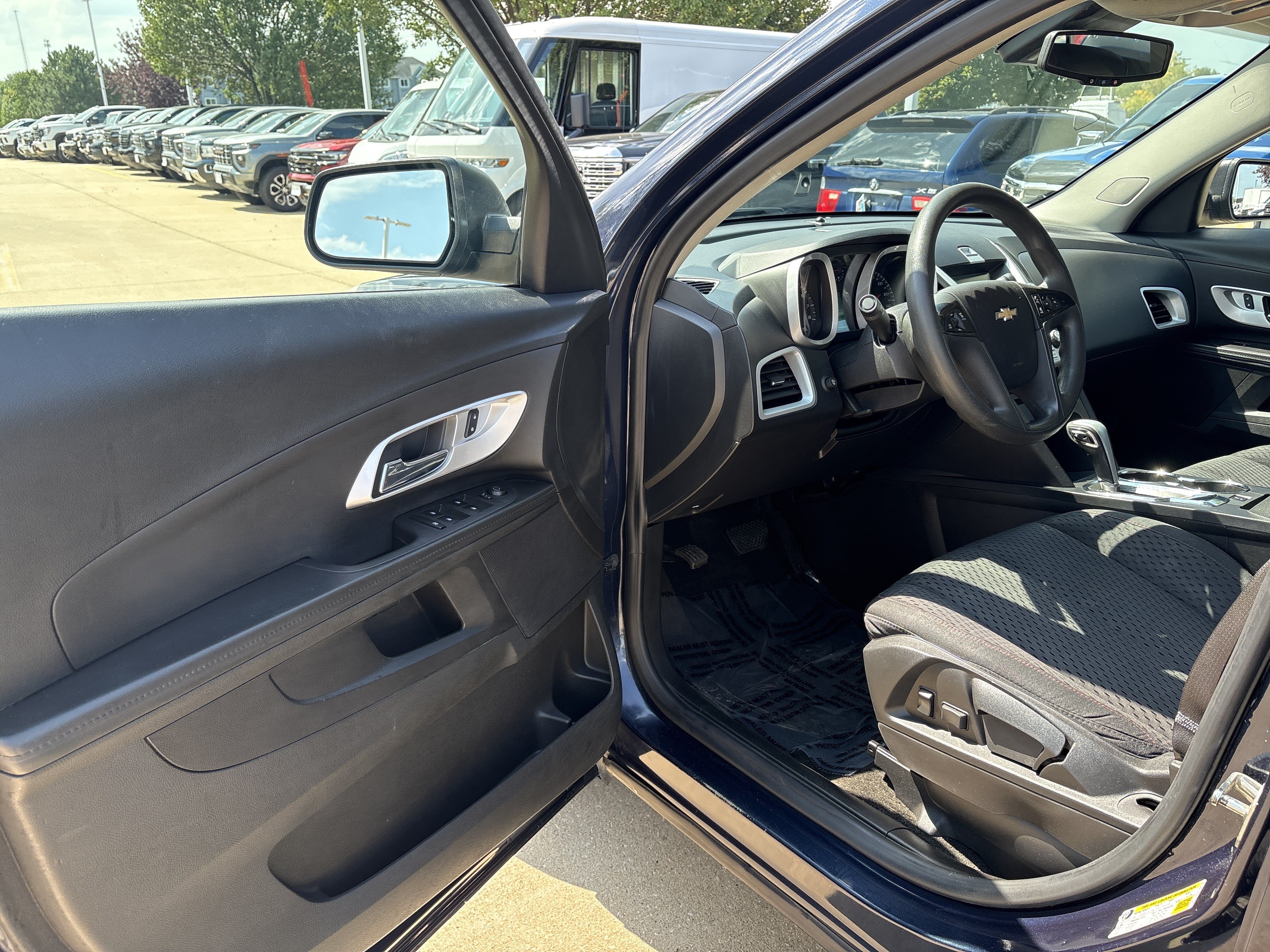 Used 2015 Chevrolet Equinox LS FWD image 10