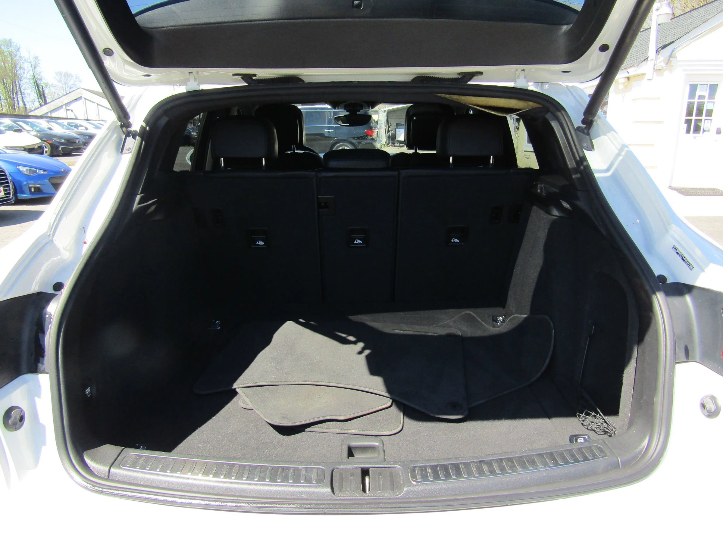 Used 2015 Porsche Macan S w/ Premium Package Plus image 20