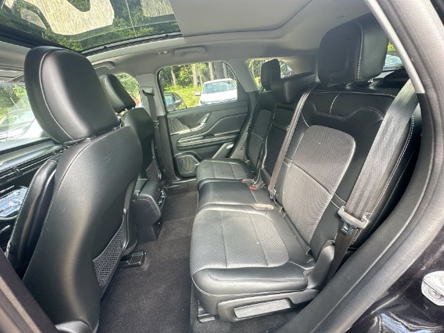 Used 2022 Lincoln Corsair AWD w/ Premium Package image 36