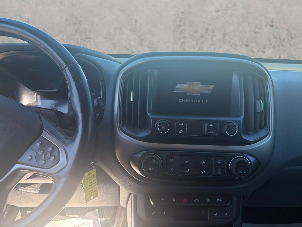 Used 2022 Chevrolet Colorado Z71 AWD/4WD image 24