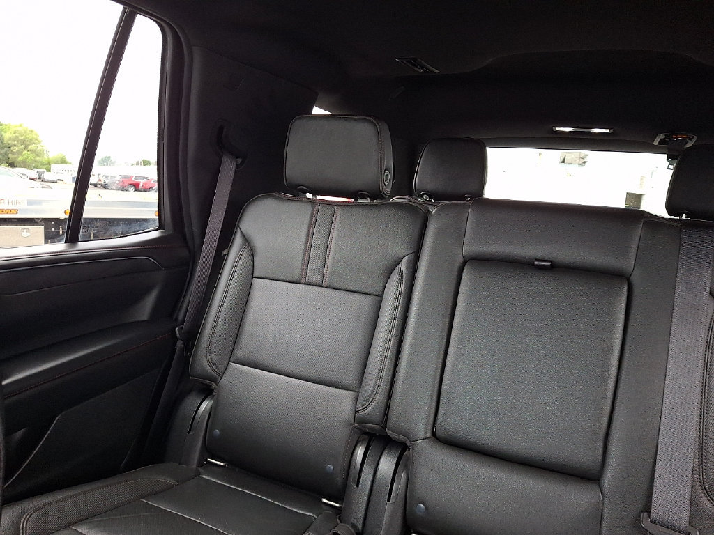 Used 2021 Chevrolet Tahoe RST AWD/4WD image 19