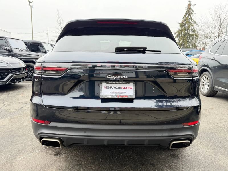 Used 2019 Porsche Cayenne AWD/4WD image 6
