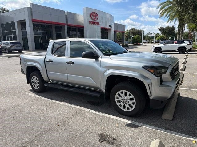 Used 2025 Toyota Tacoma SR RWD image 3