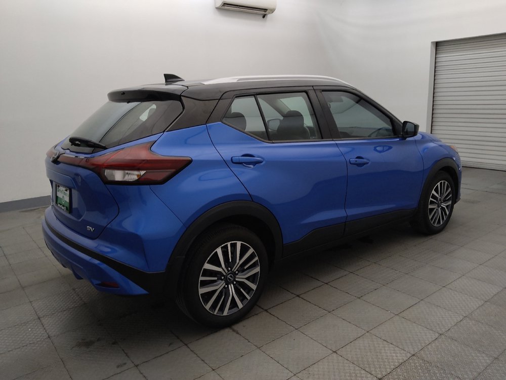Used 2023 Nissan Kicks SV FWD image 10