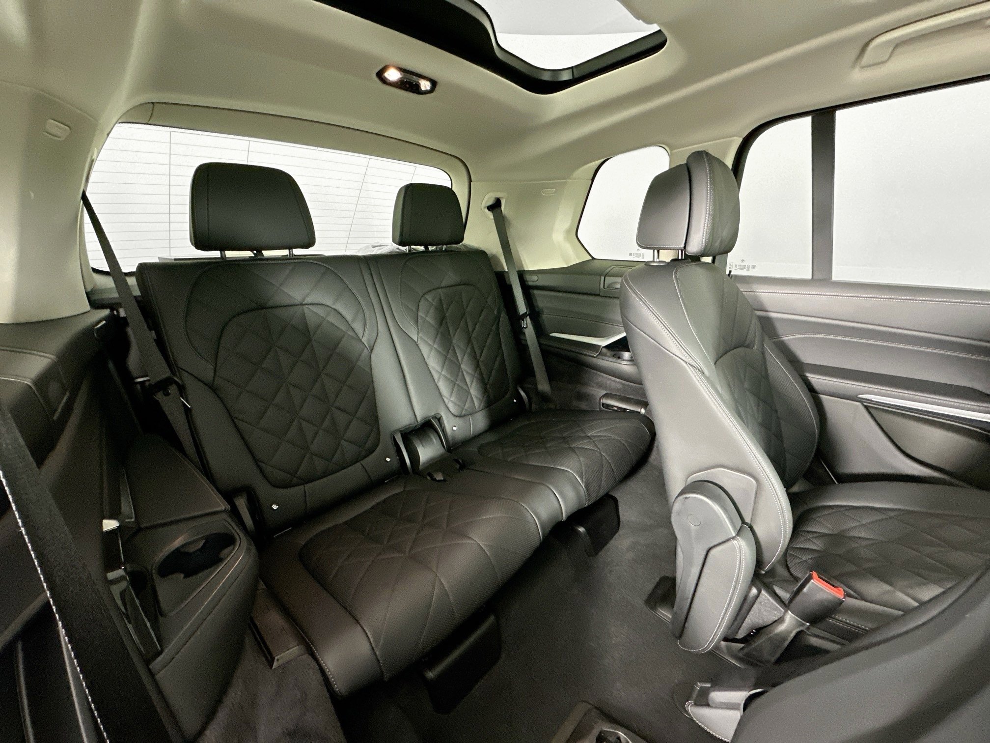 Used 2024 BMW X7 xDrive40i image 28