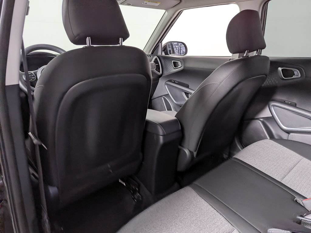 Used 2020 Kia Soul S FWD image 38