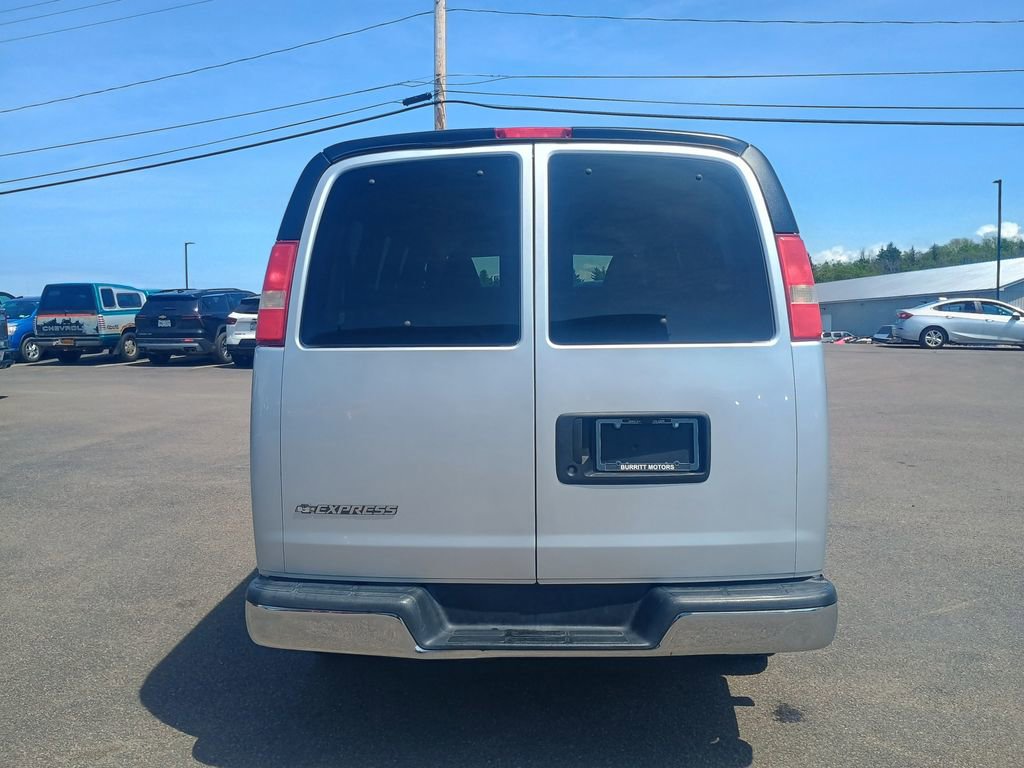 Used 2017 Chevrolet Express 2500 LS RWD image 6