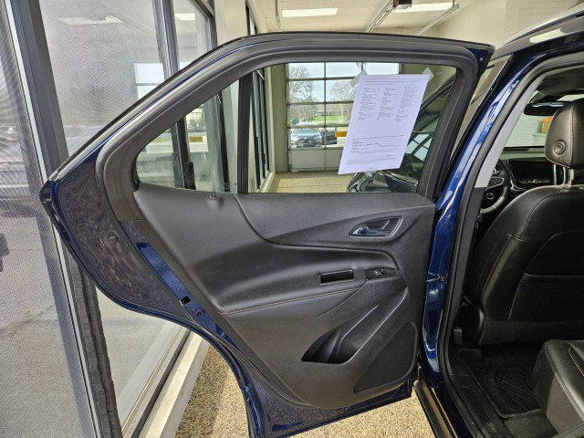 Used 2022 Chevrolet Equinox Premier image 16