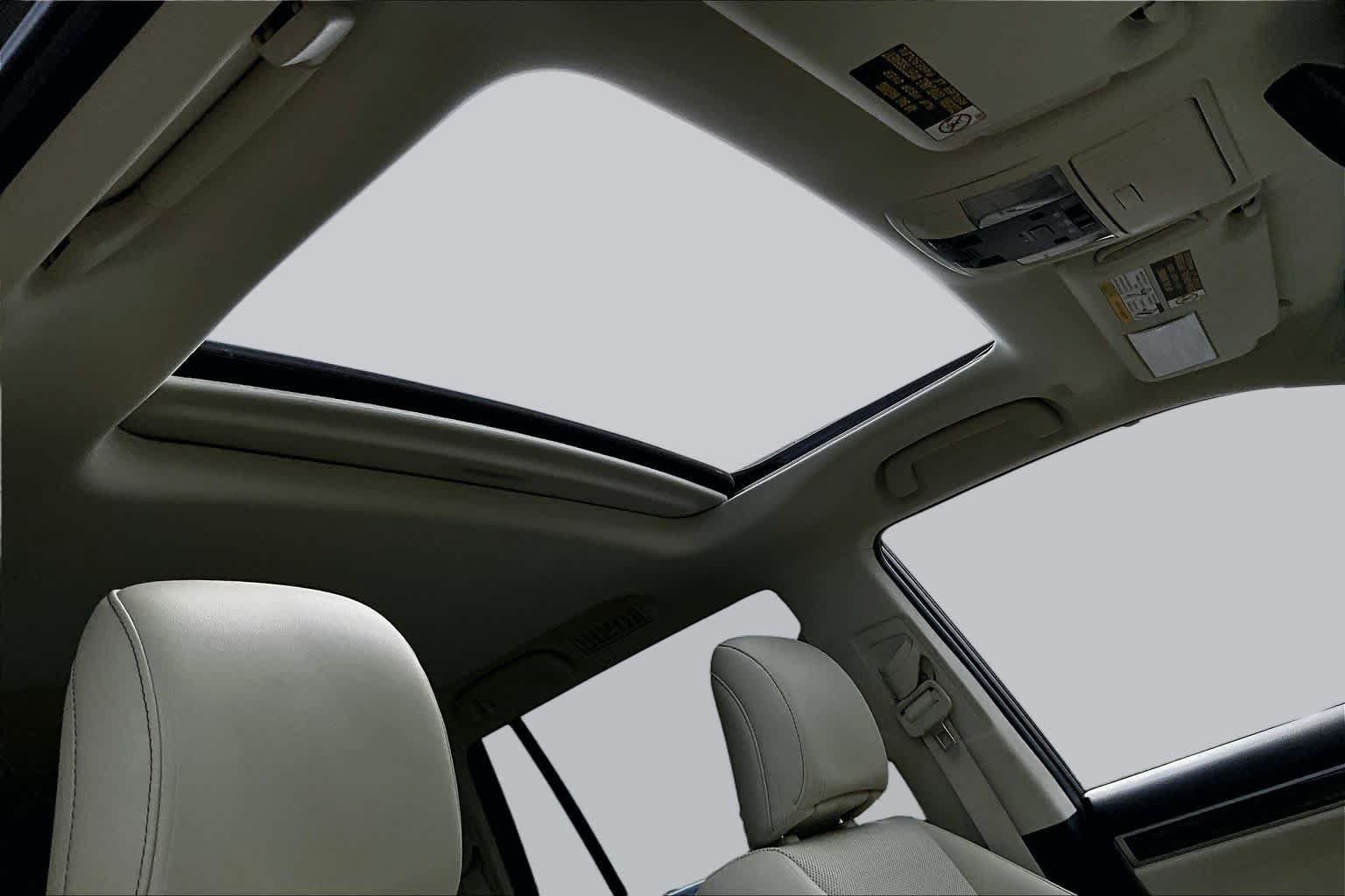 Used 2021 Lexus GX 460 Premium w/ Premium Package AWD/4WD image 14
