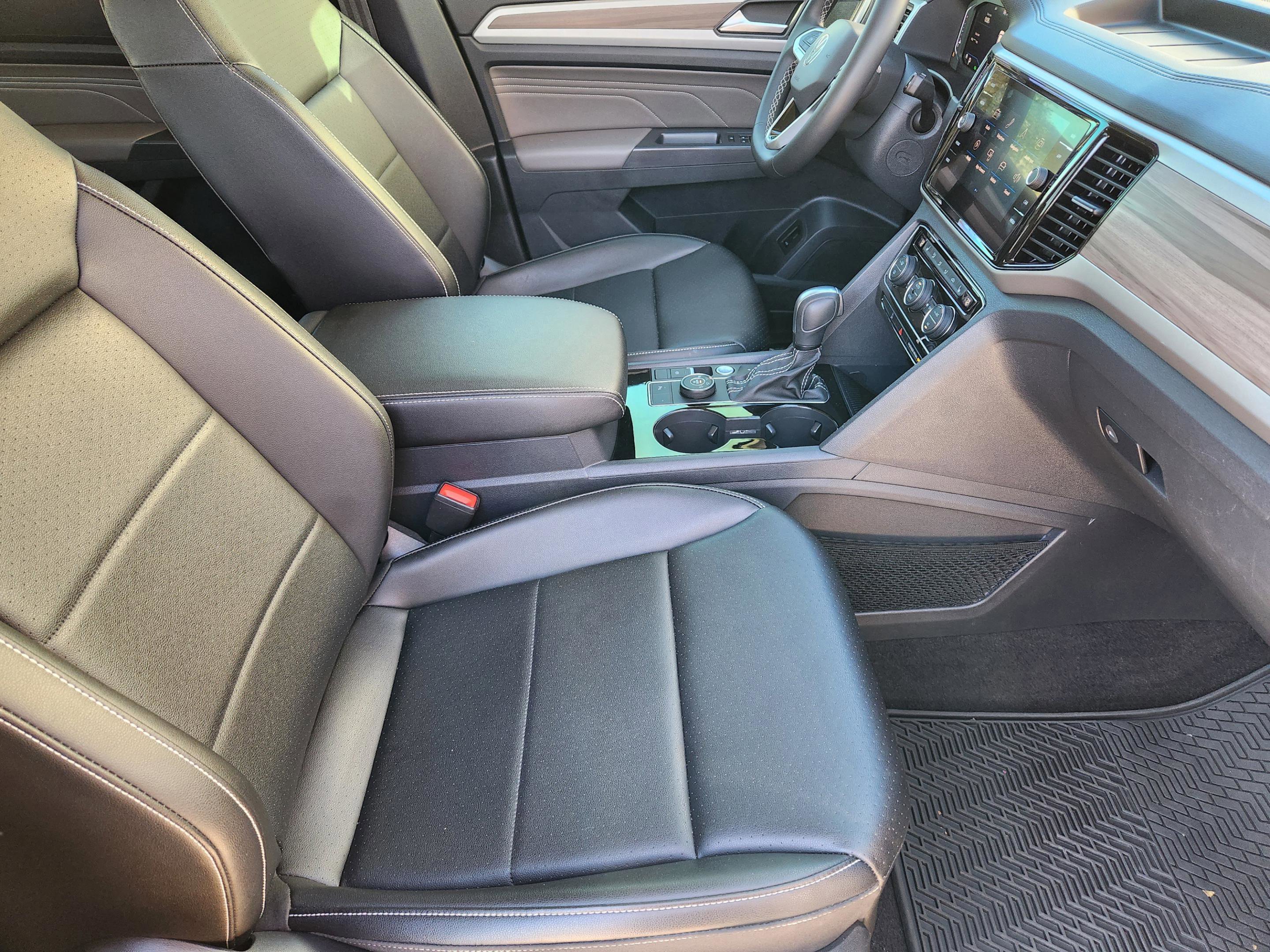 Used 2021 Volkswagen Atlas SEL image 15