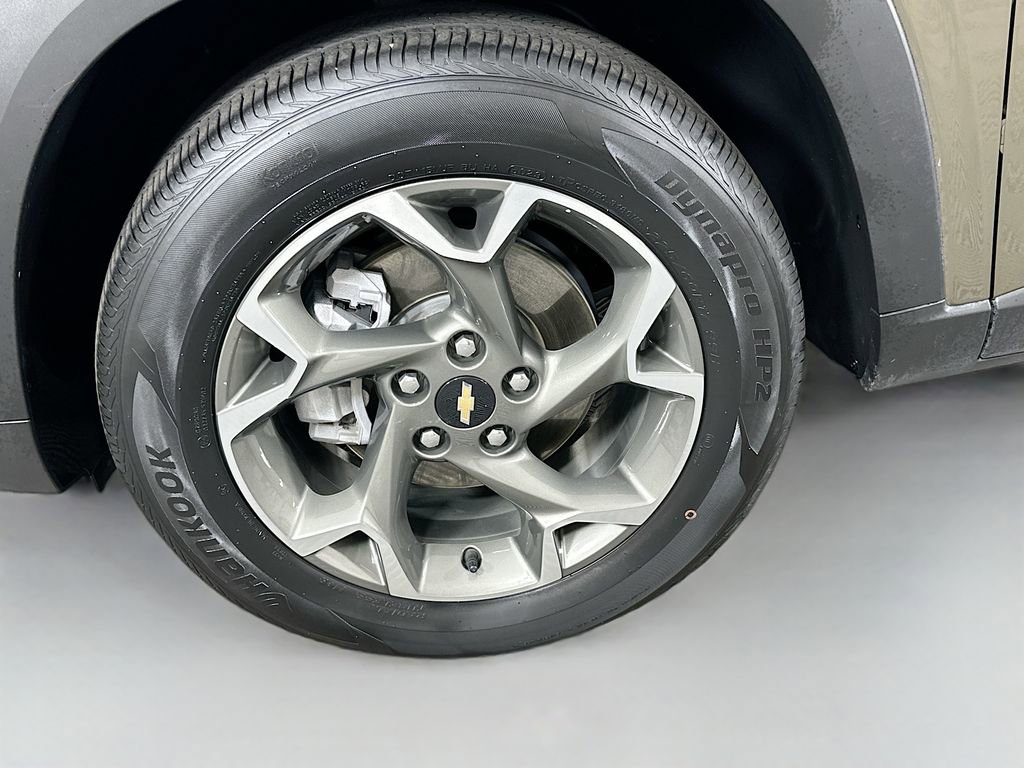 Used 2024 Chevrolet Trax LT image 29