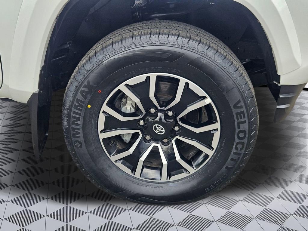 Used 2023 Toyota Tacoma TRD Sport w/ Advanced Technology Package AWD/4WD image 30